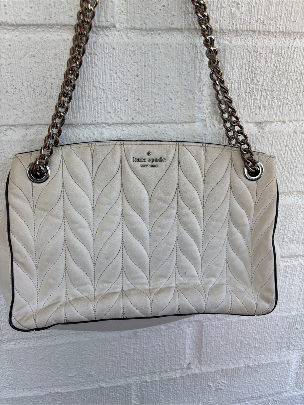 kate spade Medium Convertible Briar Lane Quilted White Shoulder Bag - Picture 3 of 10